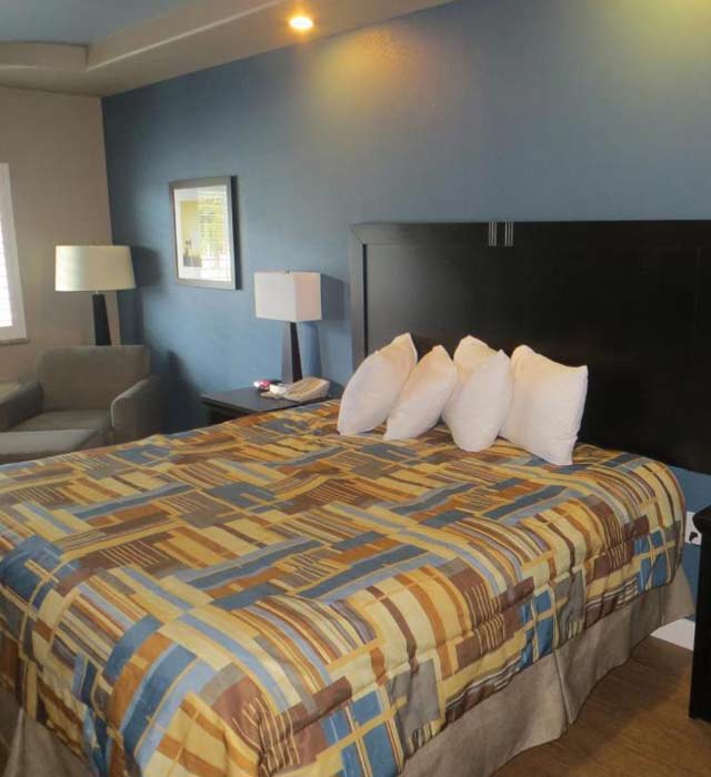 Online Hotel Room in Yoakum ,TX